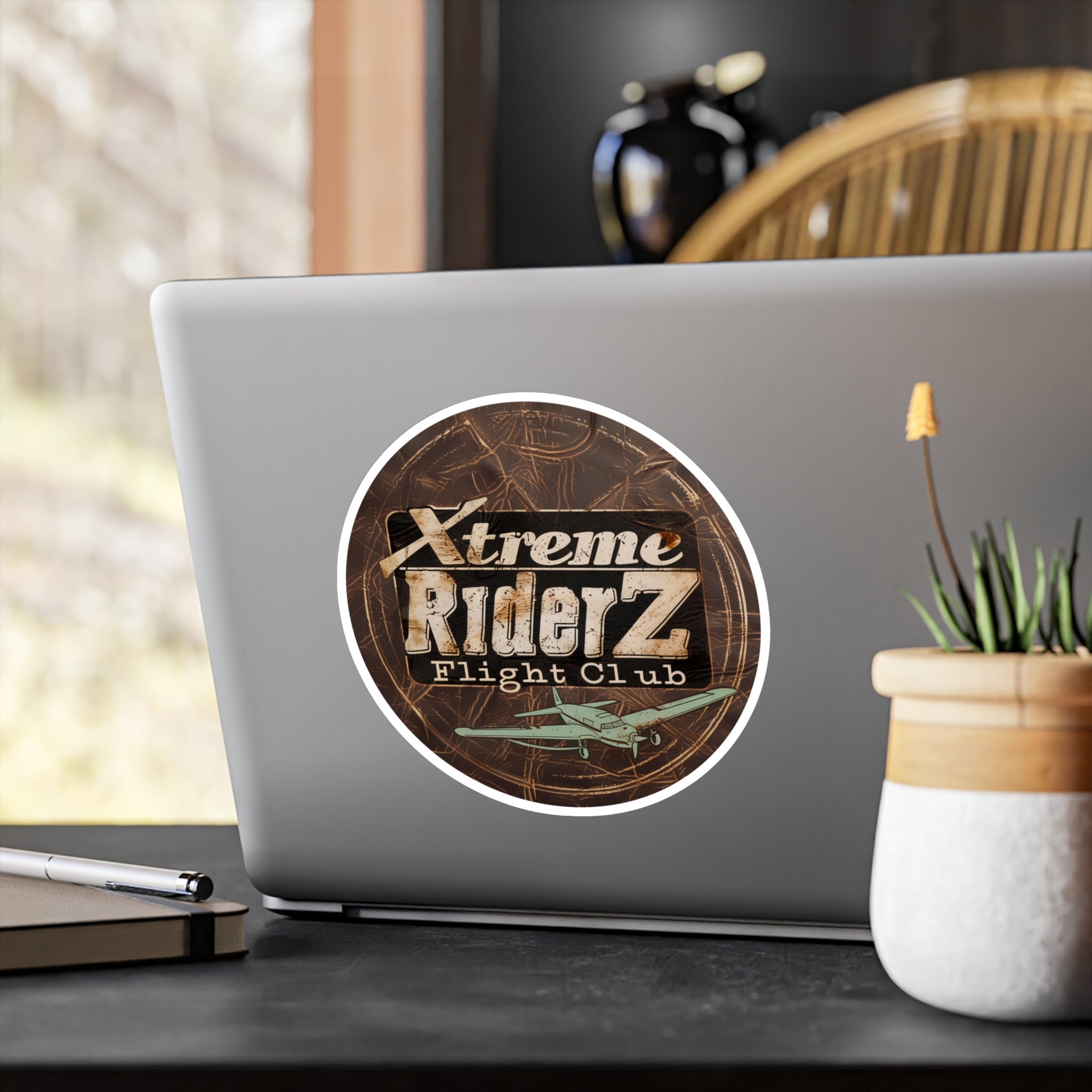 Flight Club Retro Vintage - Xtreme Riderz- Vinyl Decal Round